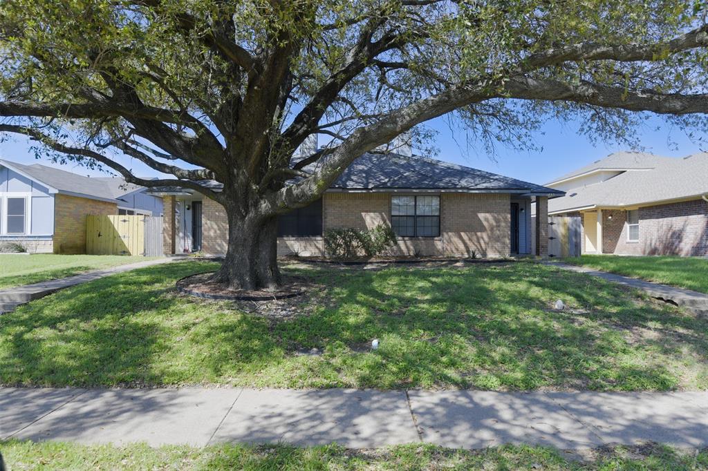 1433 N Bluegrove Road