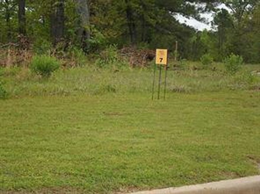 Mineral Rights Are Reserved.  Beautiful West Shreveport Lot Convenient  To Cross Lake And I-20 And I-220.