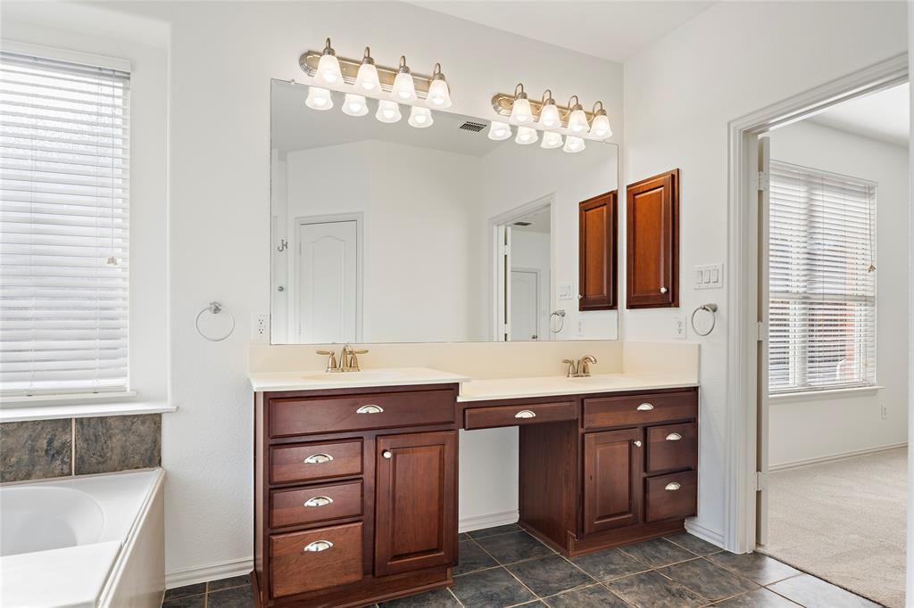 Oaks at North Lakeview, PH 1 - Residential