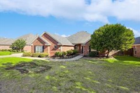 115 Honeysuckle Drive, Justin, TX 76247 - #: 20567485