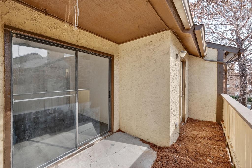 Cloisters Condo The - Residential