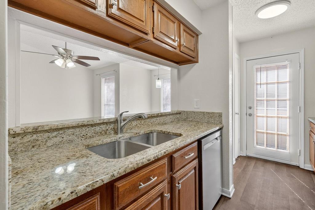 Cloisters Condo The - Residential