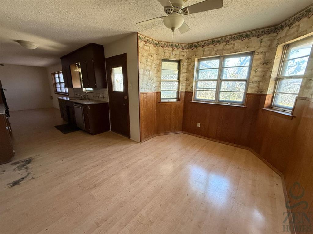 704 Meadowlark Circle