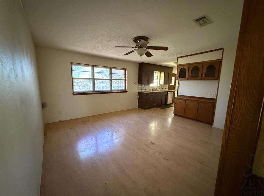 Photo of 704 Meadowlark Circle, Crowley, TX 76036 (MLS # 21208500)