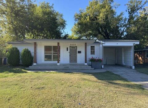 Photo of 2432 Jonesboro Avenue, Dallas, TX 75228 (MLS # 21196937)