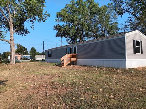 A home in Mabank