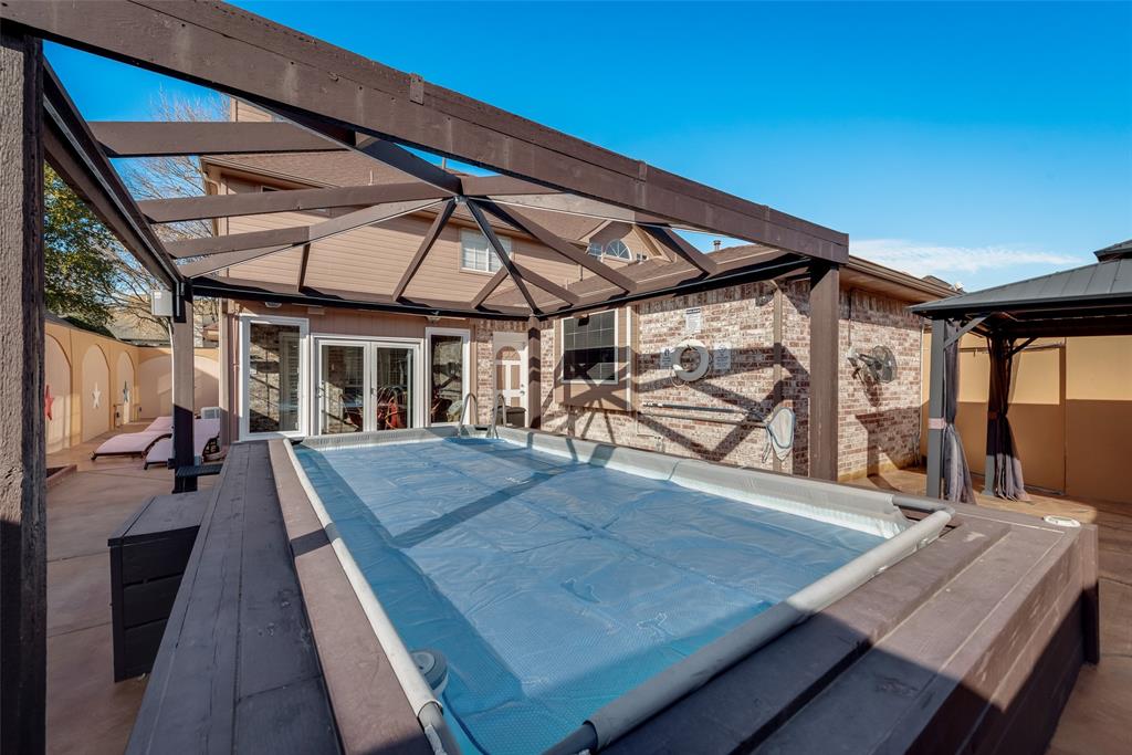 Reflections Of Old Shepard Place - Residential Lease