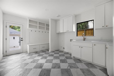 Tiny photo for 4535 Westway Avenue, Highland Park, TX 75205 (MLS # 21292497)