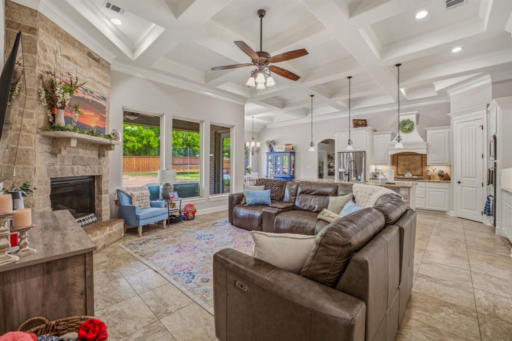 1035 Walking Horse Drive
