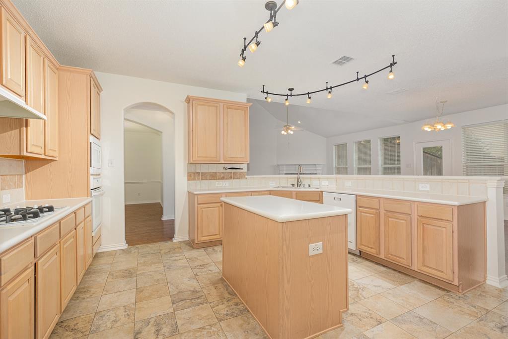924 Idlewild Court