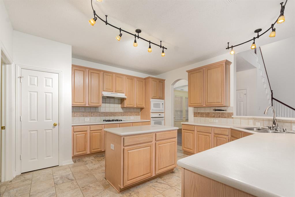 924 Idlewild Court