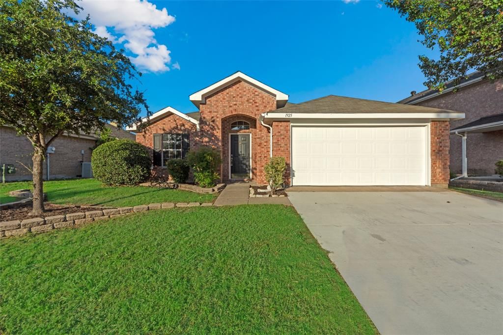 Photo of 1925 Clear Creek Drive, Little Elm, TX 75068 (MLS # 21272725)