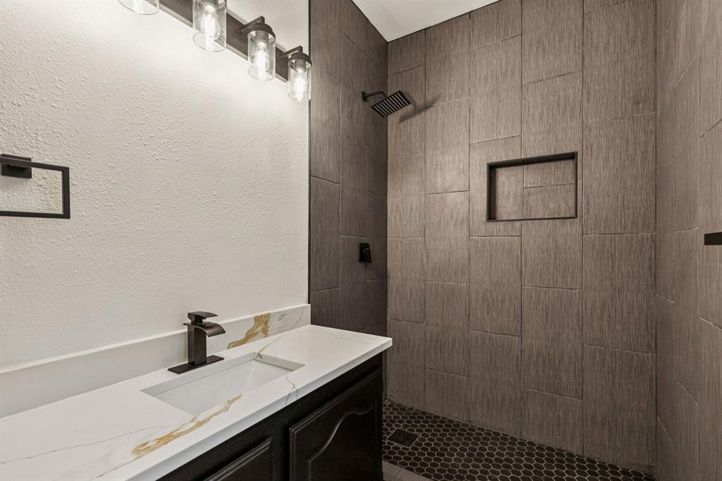 BRIARHILL ESTATES 3 - Residential