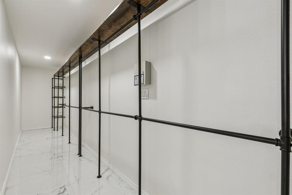 BRIARHILL ESTATES 3 - Residential