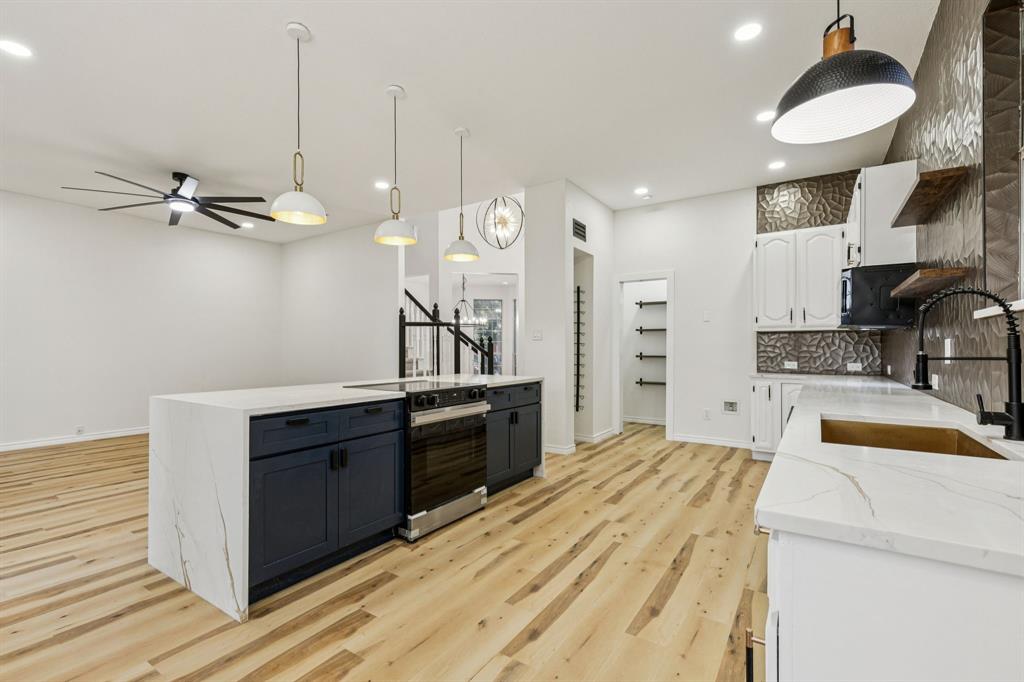 BRIARHILL ESTATES 3 - Residential