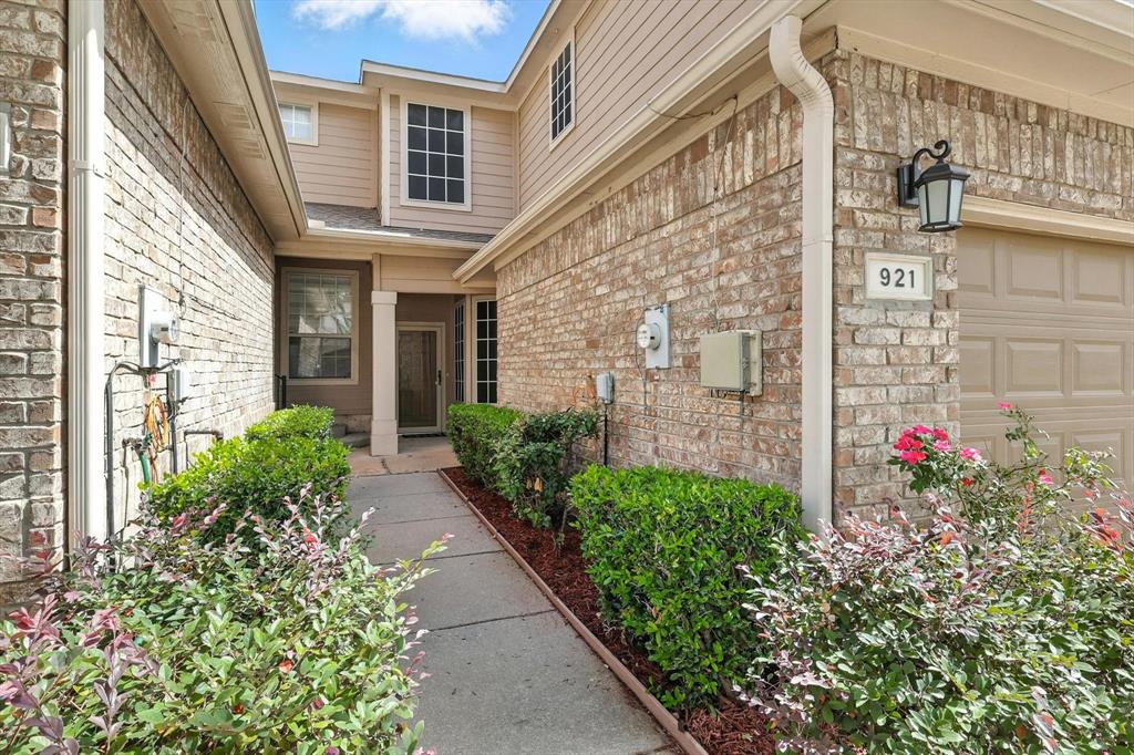 PASQUINELLIS GLENRIDGE ESTATES - Residential Lease