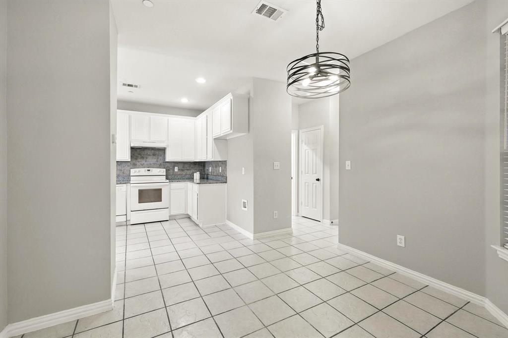 PASQUINELLIS GLENRIDGE ESTATES - Residential Lease