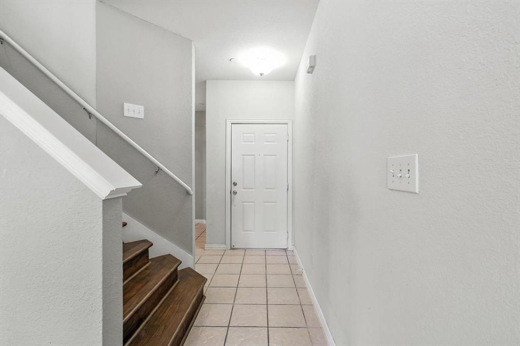 PASQUINELLIS GLENRIDGE ESTATES - Residential Lease