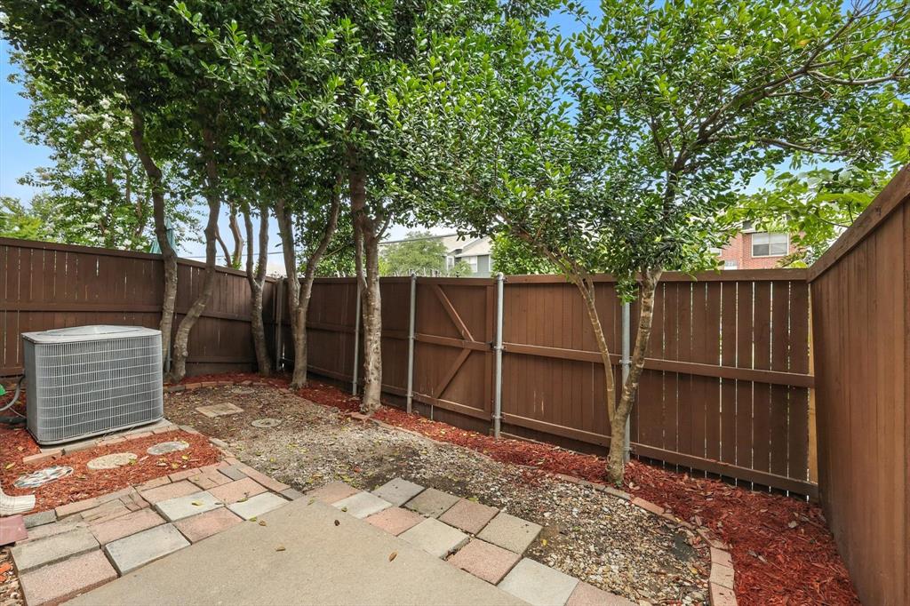 PASQUINELLIS GLENRIDGE ESTATES - Residential Lease