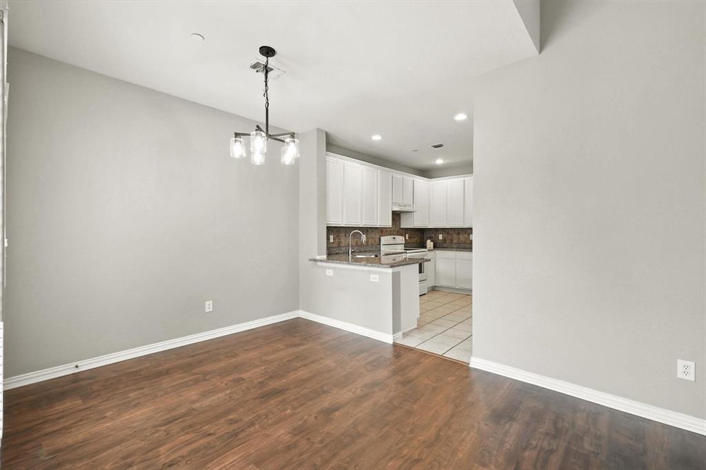 PASQUINELLIS GLENRIDGE ESTATES - Residential Lease