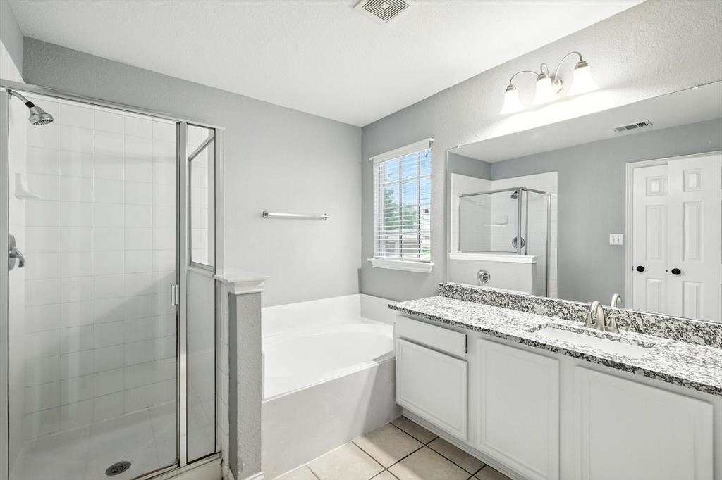 PASQUINELLIS GLENRIDGE ESTATES - Residential Lease