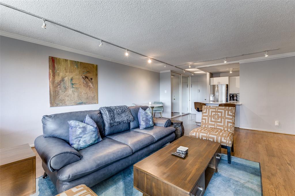 Twenty 01 Turtle Crk Condo - Residential Lease