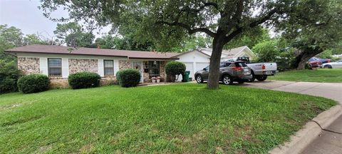 3253 Gene Lane Haltom City TX 76117