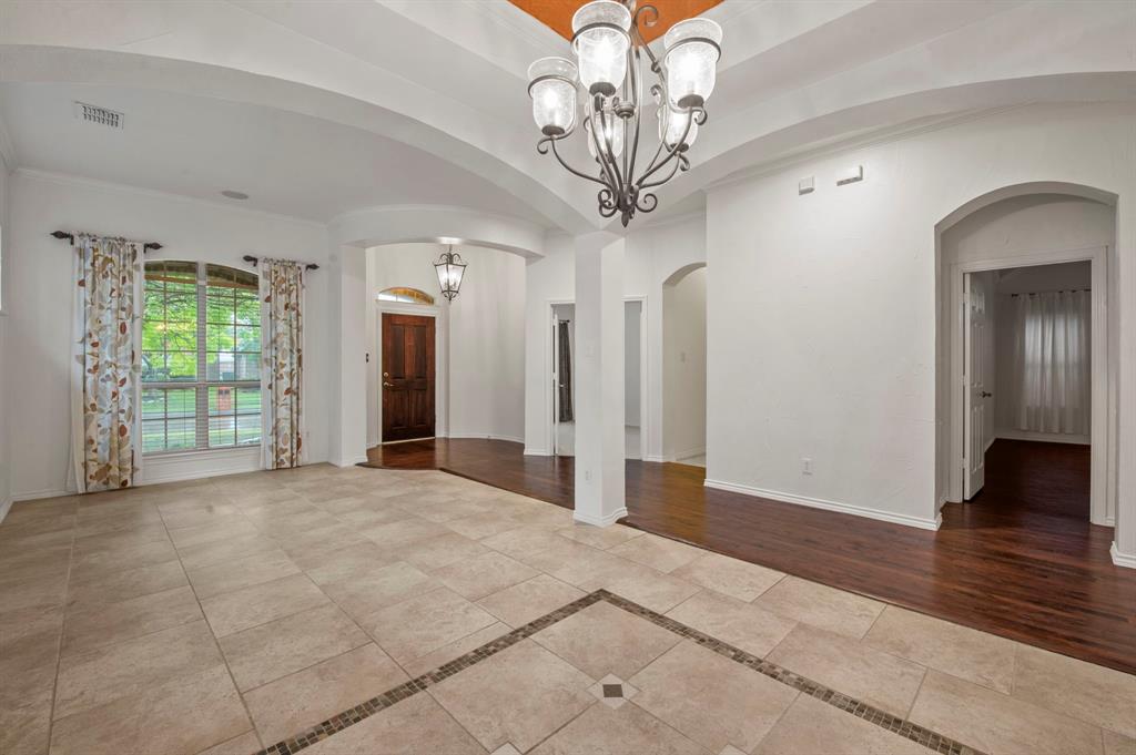 2404 Windgate Lane