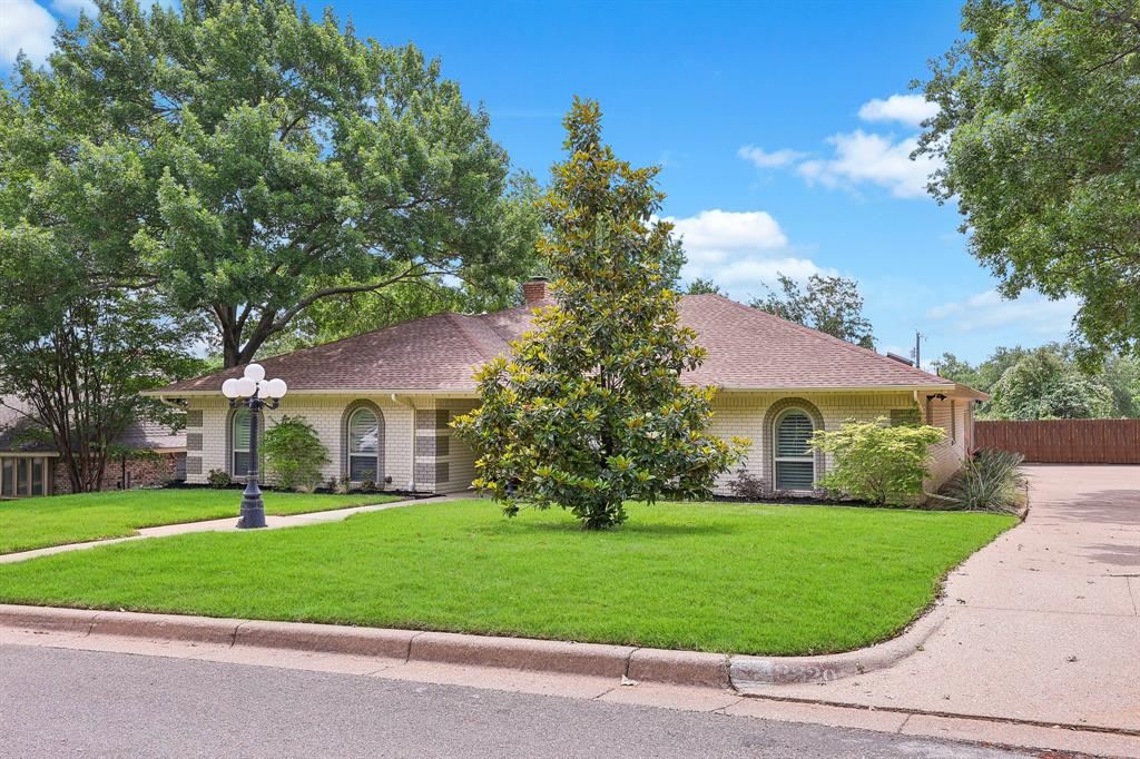 8820 Hunters Glen Trail