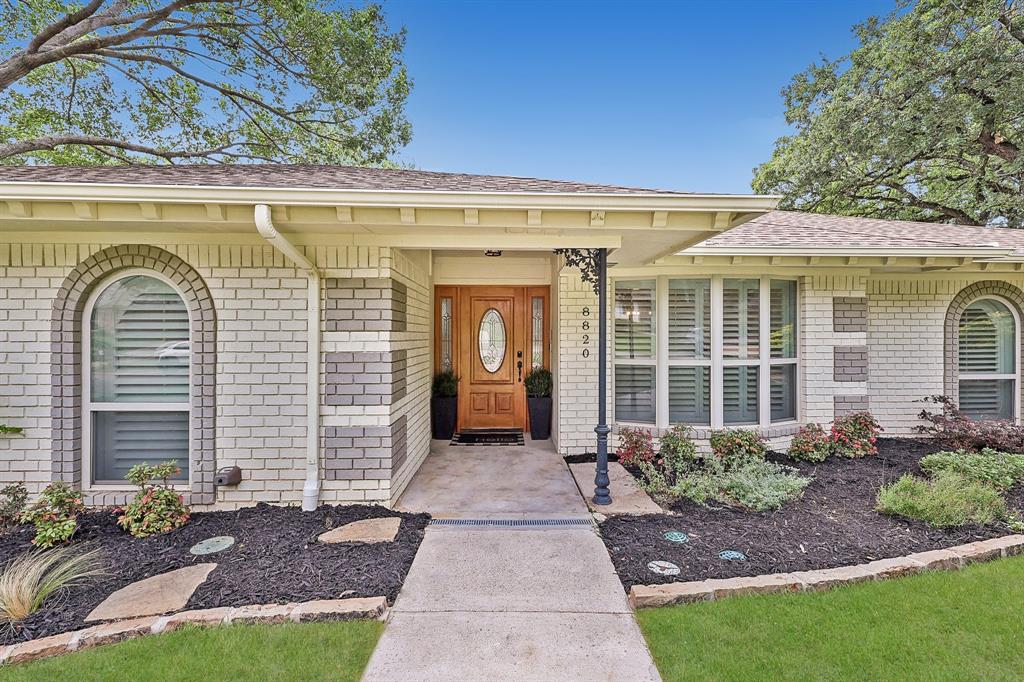 8820 Hunters Glen Trail