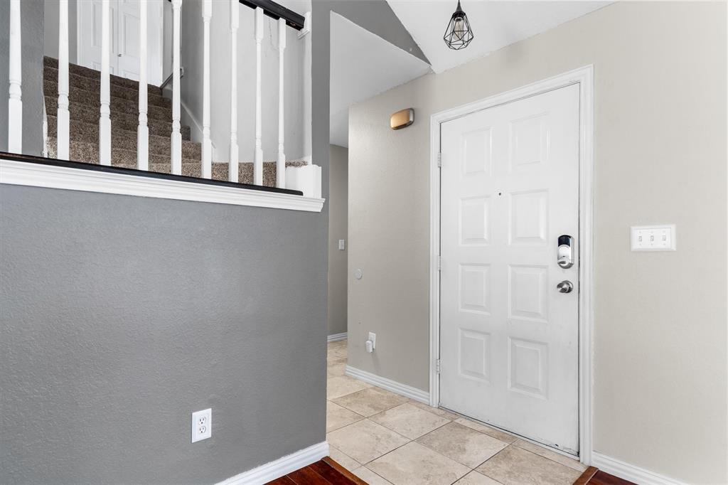 8633 Brushy Creek Trail