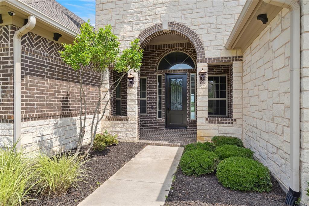 1211 Logan Trail