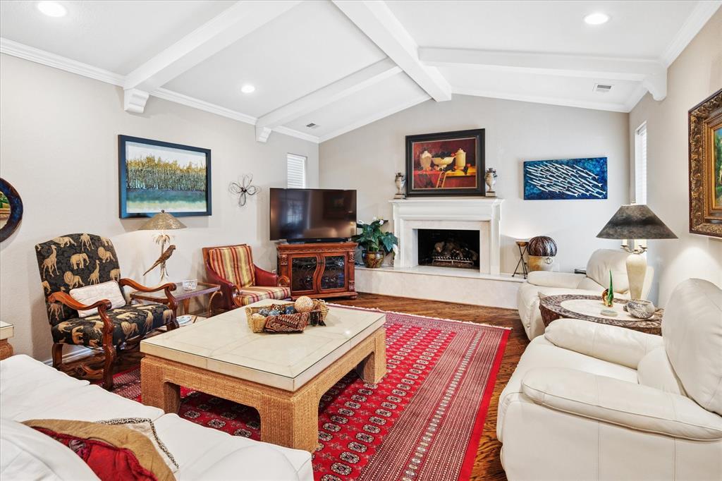 4322 Glenaire Drive