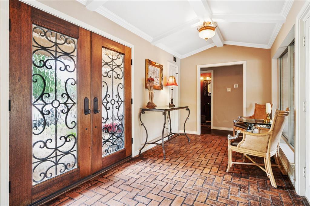4322 Glenaire Drive