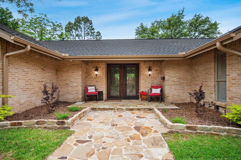 4322 Glenaire Drive