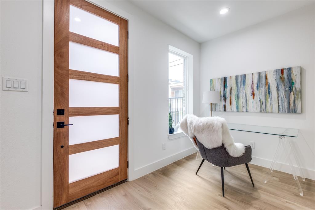 2015 N Prairie Avenue 107