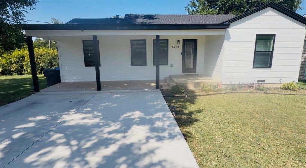 Photo of 1512 Lexington Street, Waco, TX 76711 (MLS # 21349435)