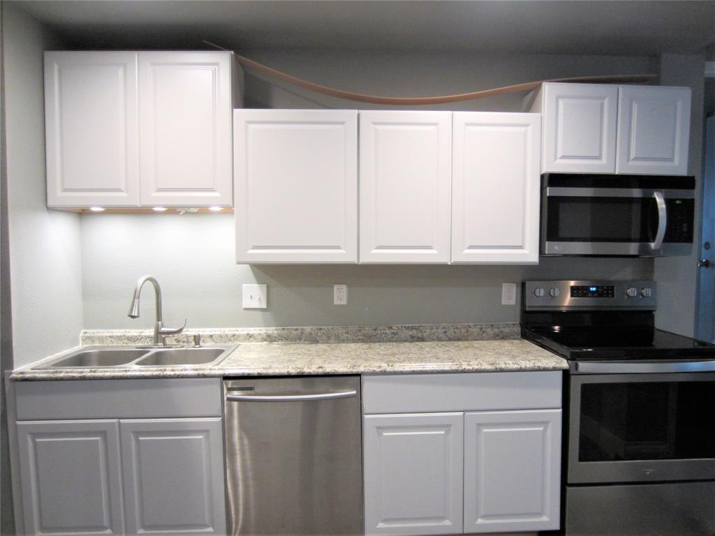 E Puchalski - Residential Lease