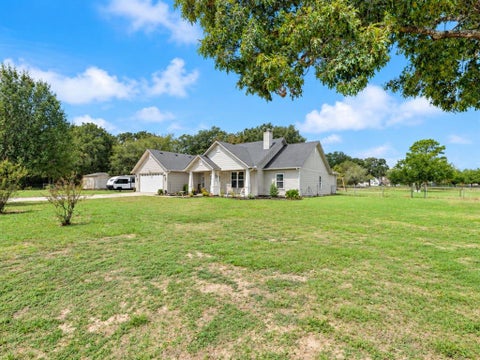 Photo of 2550 Vz County Road 2511, Canton, TX 75103 (MLS # 21391357)