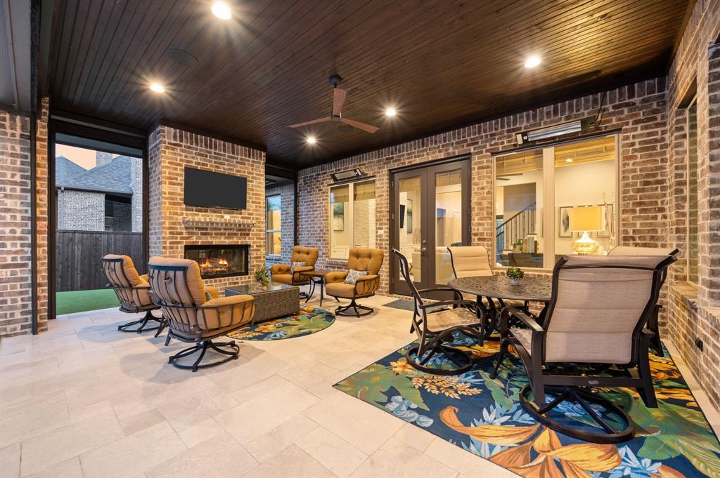 2617 Lake Shore Drive