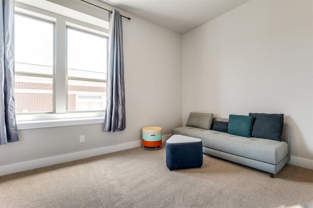 5608 Lindell - Residential