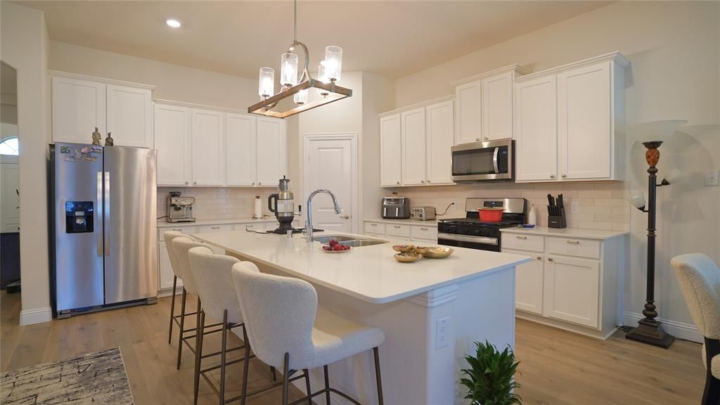 Photo of 1101 Ginger Road, Aubrey, TX 76227 (MLS # 21194398)