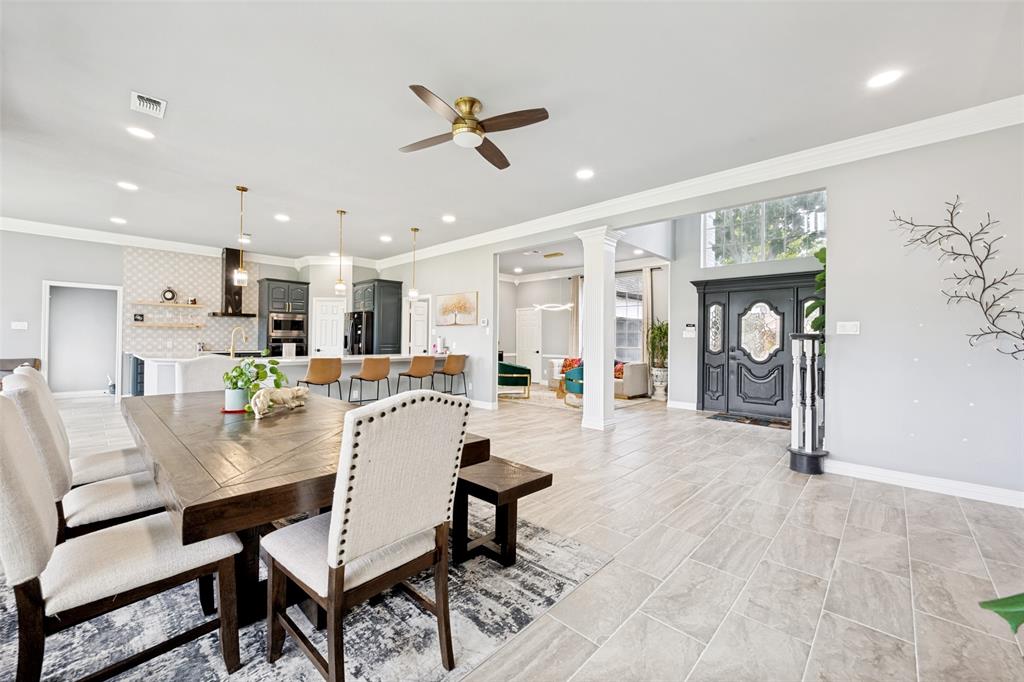 818 Riviera Drive