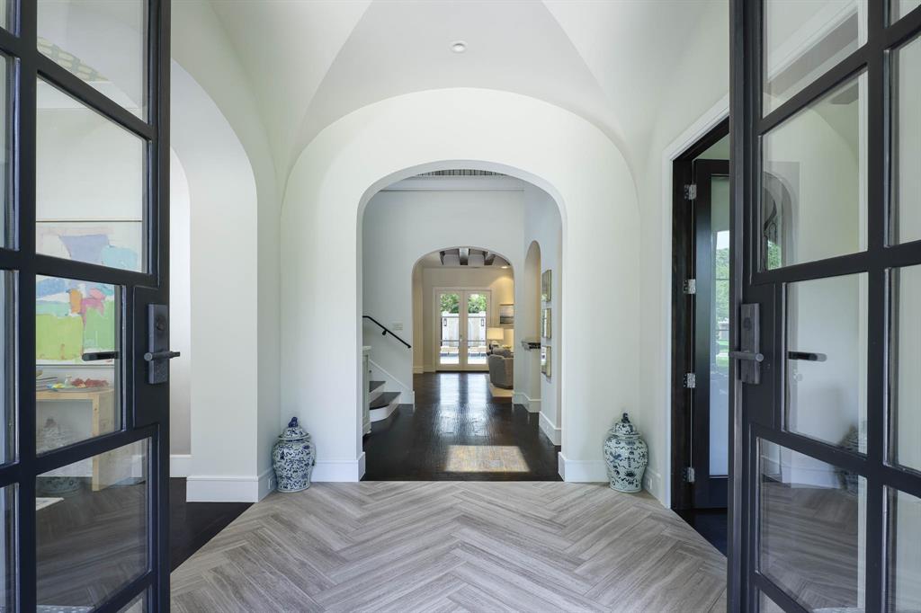6222 Stefani Drive