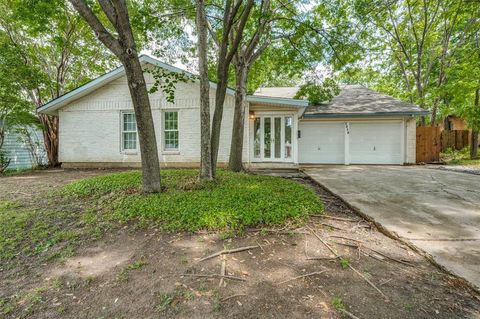 2018 Canterbury Street Irving TX 75062