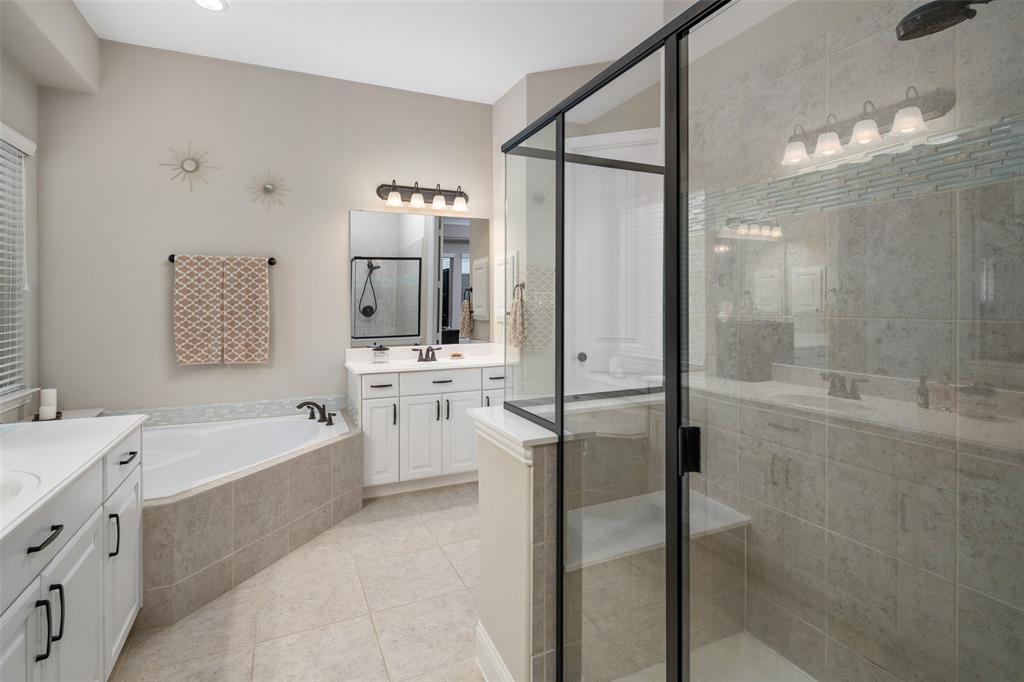 Woodbridge Ph Sixteen - Residential