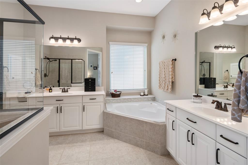 Woodbridge Ph Sixteen - Residential