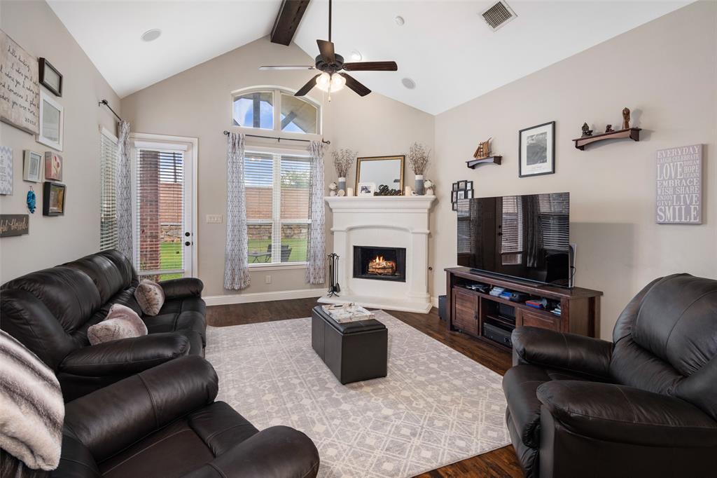 Woodbridge Ph Sixteen - Residential