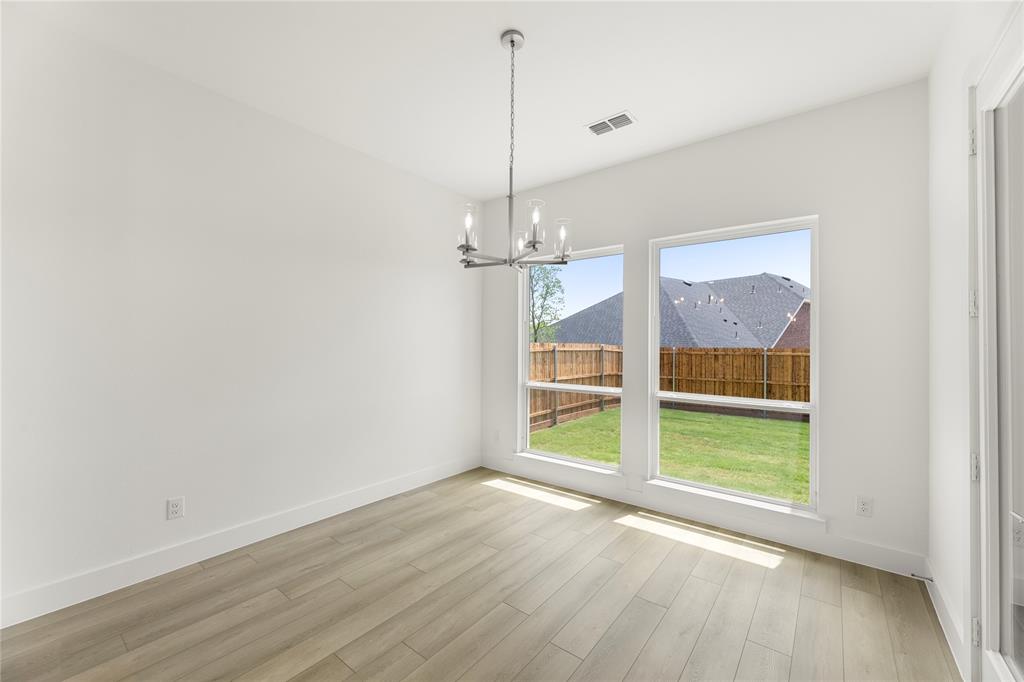 Valencia On The Lake - Residential