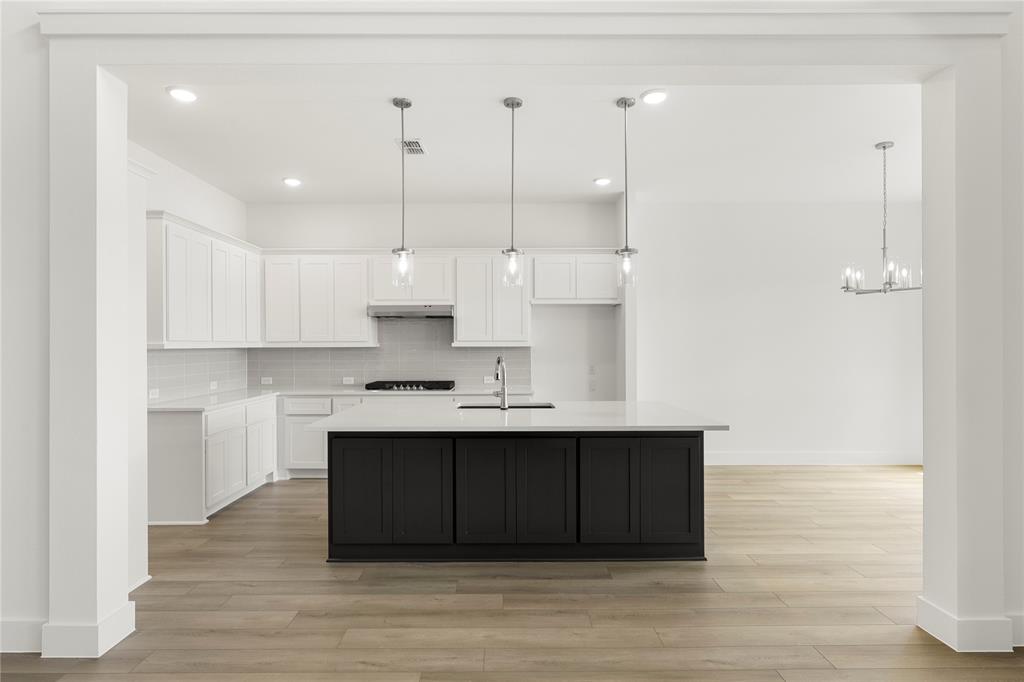 Valencia On The Lake - Residential